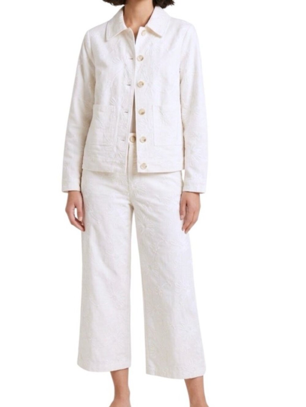 Solitaire White Floral Embroidered Cottage Southern Jacket & Pants Set Medium